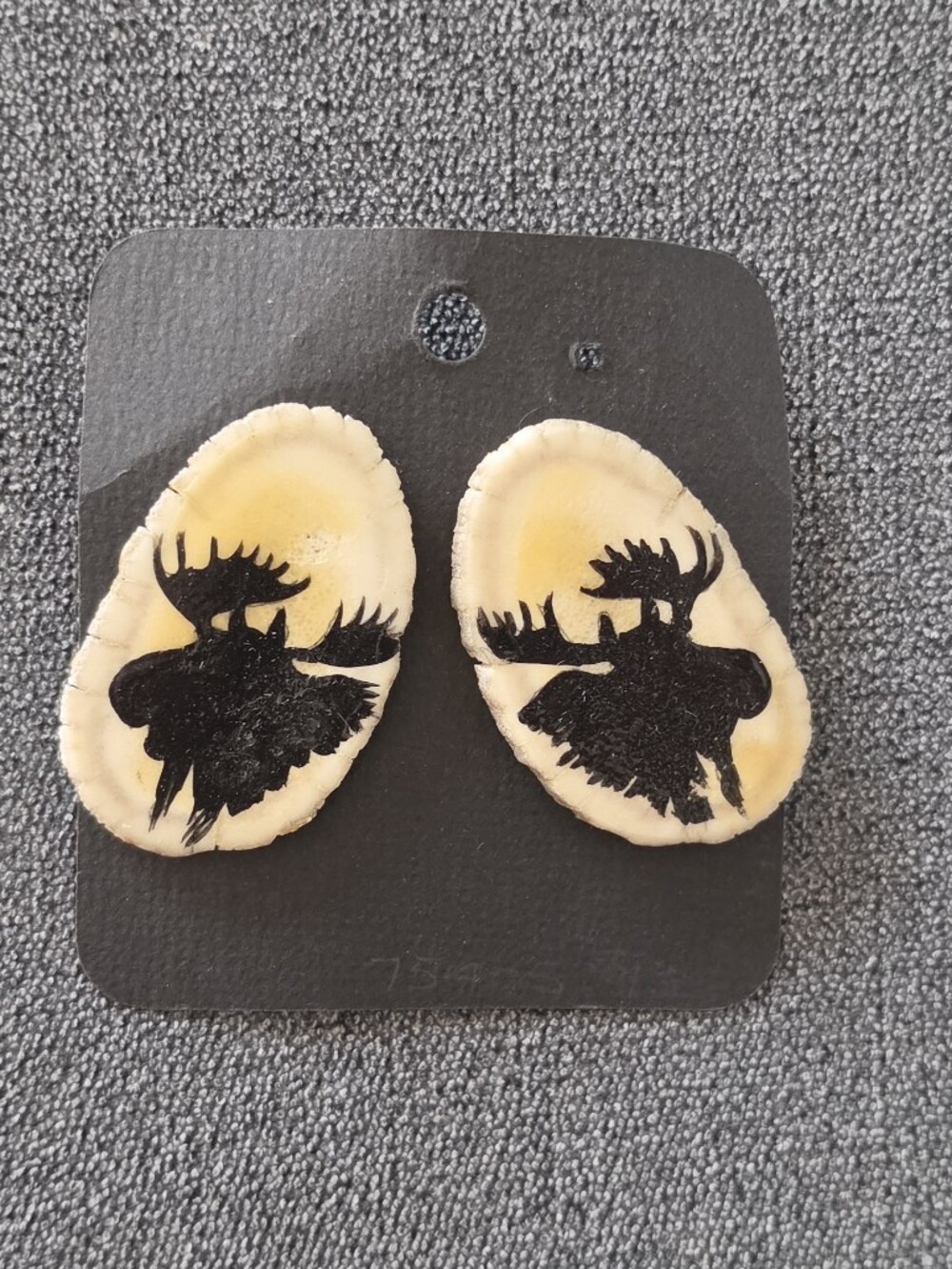 Handmade Moose Antler Scrimshaw Earrings Studs Barbara Harp Mackay Idaho Wildlif